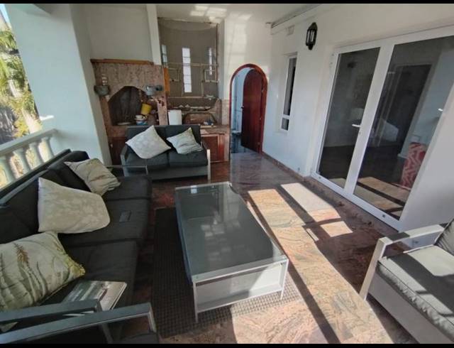 5 BEDROOM HOUSE FOR SALE IN UMHLANGA CENTRAL